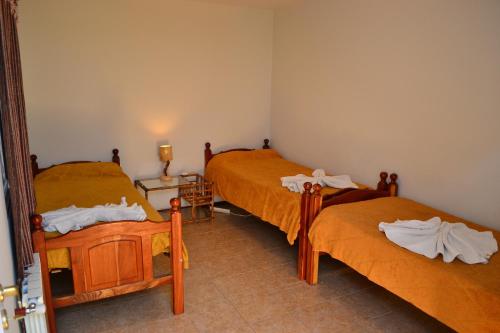 Triple Room with Private Bathroom image 2