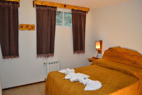 Double Room with Private Bathroom image 1
