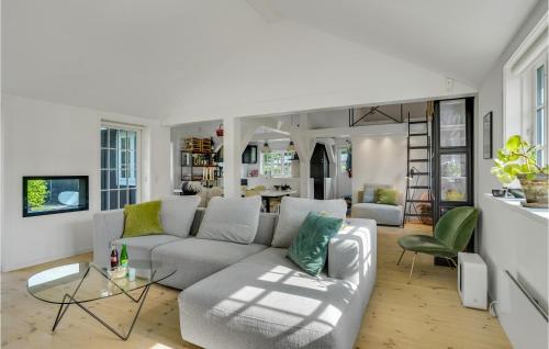  Awesome Home In Hornbæk With Wifi in Hornbæk