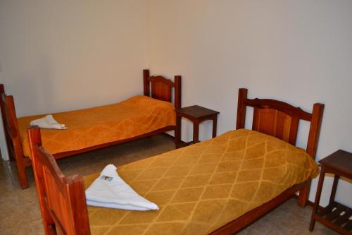 Triple Room with Private Bathroom image 1