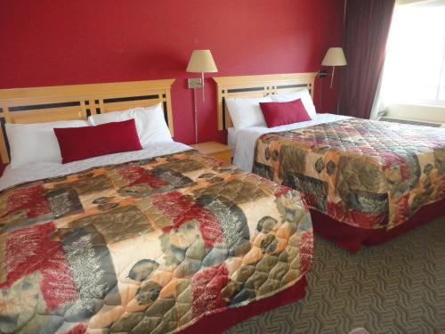 Queen Room with Two Queen Beds