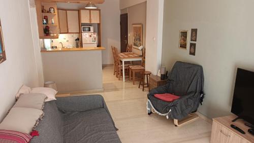 George's Apartment in ''Pedion Areos'' area, Ateny