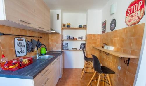 Studio Apartment Zebra - image 10