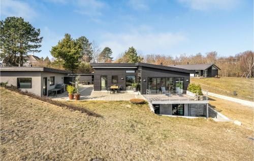 Stunning Home In Ebeltoft With Sauna