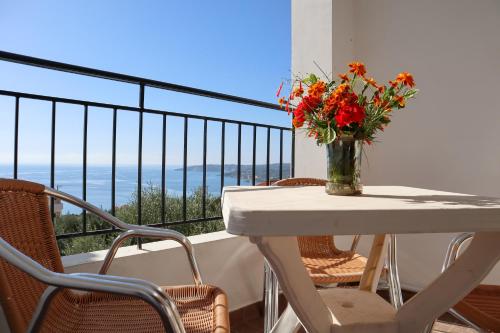  Spyridoula in Lourdata