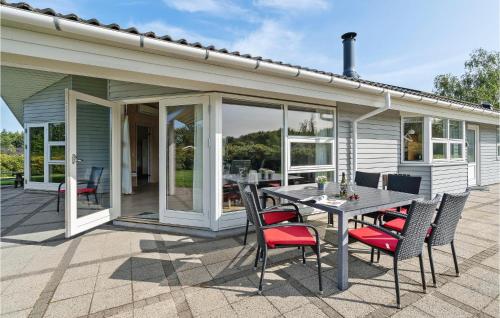 外部景觀, Nice Home In Hovborg With Sauna in 霍堡