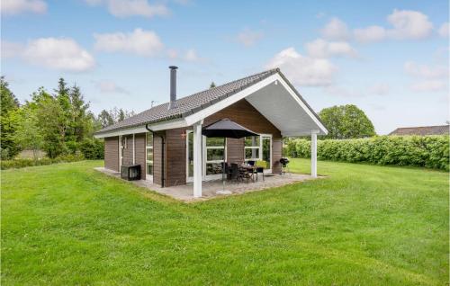 Amazing Home In Glesborg With Kitchen