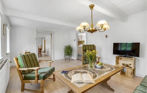  3 Bedroom Pet Friendly Home In Gredstedbro in Gredstedbro