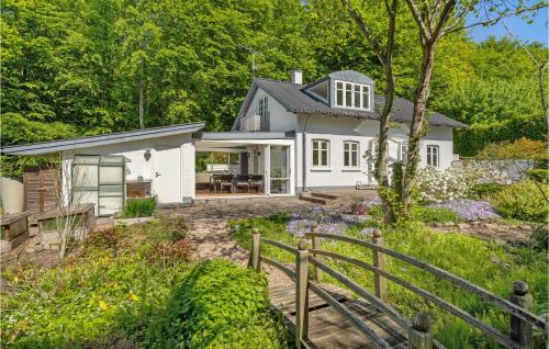  Nice Home In Stouby With 4 Bedrooms And Wifi in Stouby