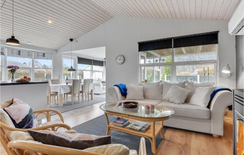 Nice Home In Otterup With Wifi in Otterup