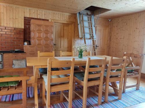 Birtok Houses - Big house with 3 bedrooms in Joseni
