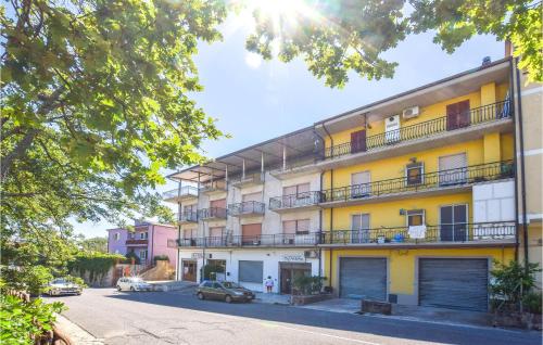 Lovely Apartment In Montepaone With Kitchen