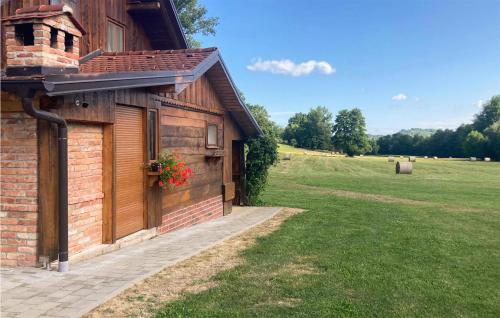 Lake Front Home In Donja Stubica With House A Mountain View