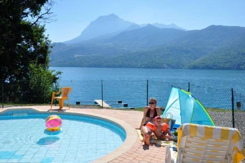 Vue imprenable sur Lac de Serre-Ponçon à Chorges : appt prestige 8 pers