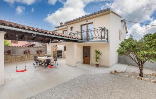 Lovely Home In Bricanci With Kitchen