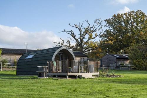 Little Quarry Glamping Bed and Breakfast - Hotel - Tonbridge