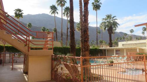 Létesítmények, Palm Springs CA in Palm Springs South