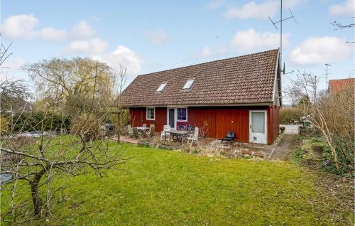  Beautiful Home In Millinge With Kitchen, Ferienwohnung in Millinge