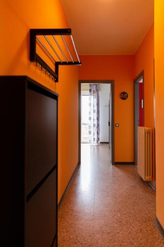 La Ginestra - between lake and mountains in 科拉扎