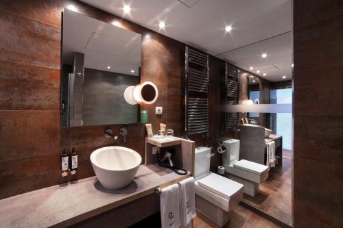 ห้องน้ำ, Petit Palace Tamarises in เคตโช