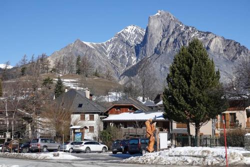 Les 3 marmottes duplex proche de la station Les Karellis in Montricher-Albanne