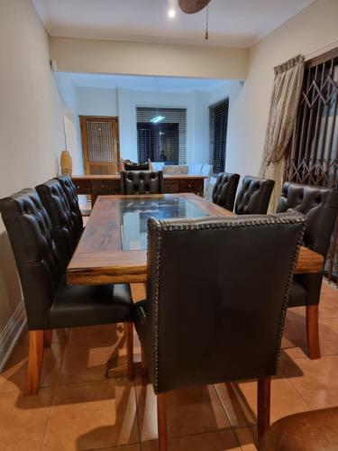 Facilities, 11-on-RobRoy calming space with 3 bedrooms&pool in West Riding