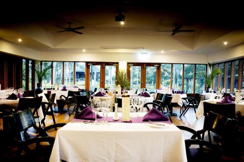 Restaurant, The Naviti Resort in Coral Coast