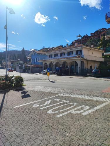 周邊環境, La Ginestra - between lake and mountains in 科拉扎