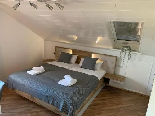 2 Zimmer Ferienwohnung in Obersulm, Deutschland