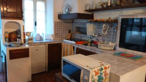 virtuve, Maison Antraigues sur Volane in Antraigues-sur-Volane