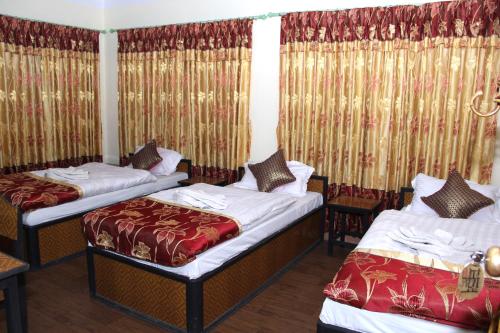 Elbrus Home – Kathmandu, OH