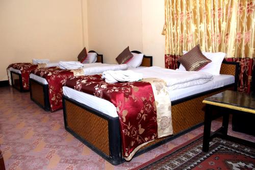 Elbrus Home – Kathmandu, OH