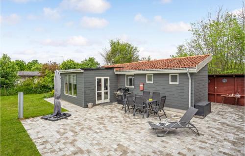 1 Bedroom Nice Home In Hjby