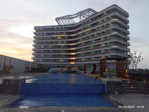 Batam Luxurious, Breezy 1 bedroom!