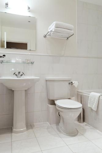 Hurtwood Hotel - image 13