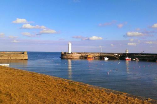 Seaside Donaghadee end terrace