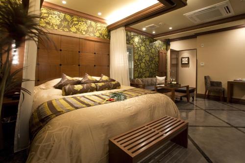 Hotel and Spa Lotus Modern – Adults Only