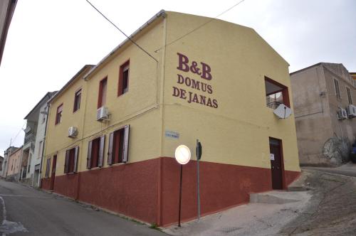  B&B Domus De Janas in Sedini