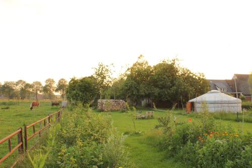  Todo se pasa Yurt in Sauwerd