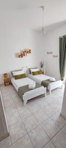 Kato Yialos Paros – Parikia, UT