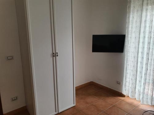Raggio di sole apartments Room Type - 2 Communicating Double Rooms with Private External Bathroom