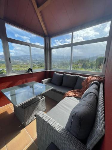 Skats, Chalet casa con piscina en ARBO Vigo in Arbo