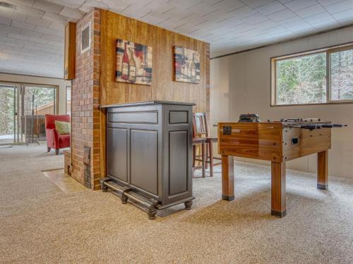 Clear Creek Mt Hood Retreat - Meredith Lodging