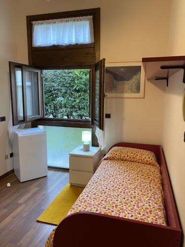 Monolocale in villa con giardino vicino al centro, Verona (fotografie 6)