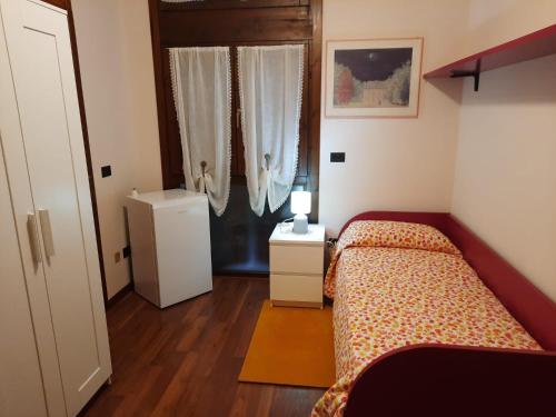 Monolocale in villa con giardino vicino al centro, Verona (fotografie 7)