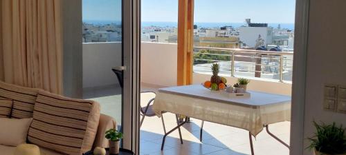  Perfect View Luxury Apartment, Unterkunft in Ierápetra