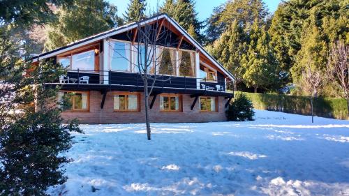 Two-Bedroom Chalet image 6