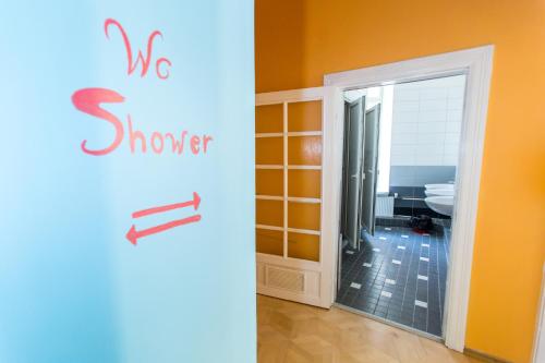 Baño, Old Town Hostel Alur in Tallinn Old Town