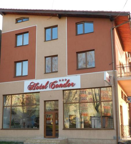 Hotel Condor - image 3