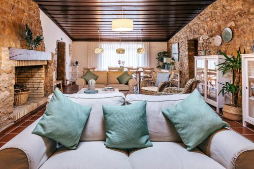 ห้องส่วนกลางสำหรับนั่งเล่น/ดูทีวี, Country Village Senses - Quinta Exclusiva in เรกูเอนโก กรันเด